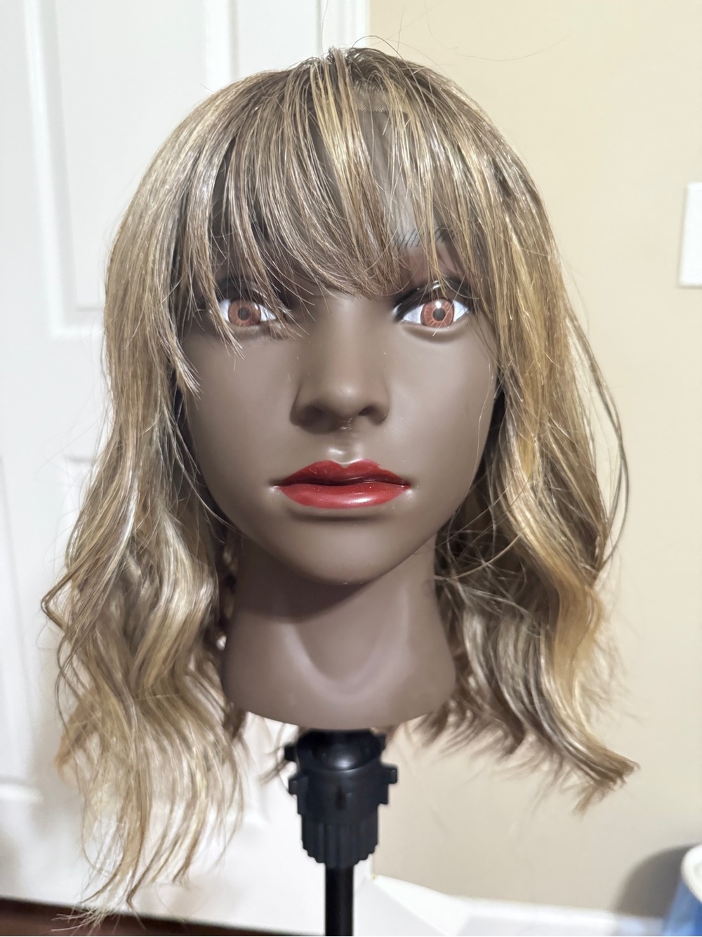 Honey Blonde Wavy Shoulder-Length Wig with Bangs